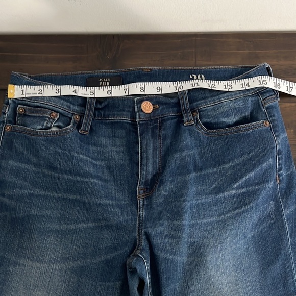 J Crew Reid Straight Stretchy Jeans w/ Dark Wash and Raw Hem Size 29 - Picture 9 of 11